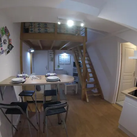 Mezzanine Des Eaux Vives * Pau