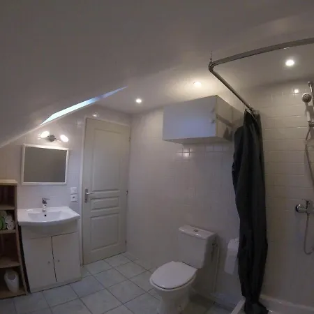 Mezzanine Des Eaux Vives Apartment