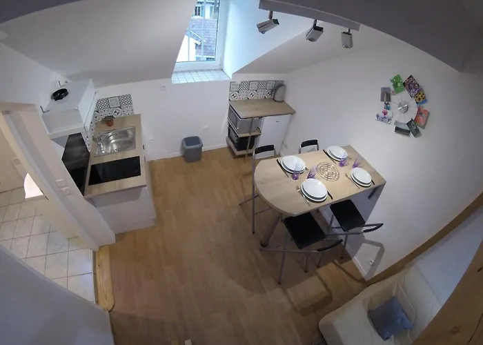 Mezzanine Des Eaux Vives *