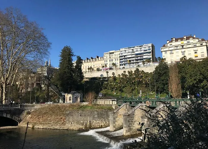 Mezzanine Des Eaux Vives * Pau