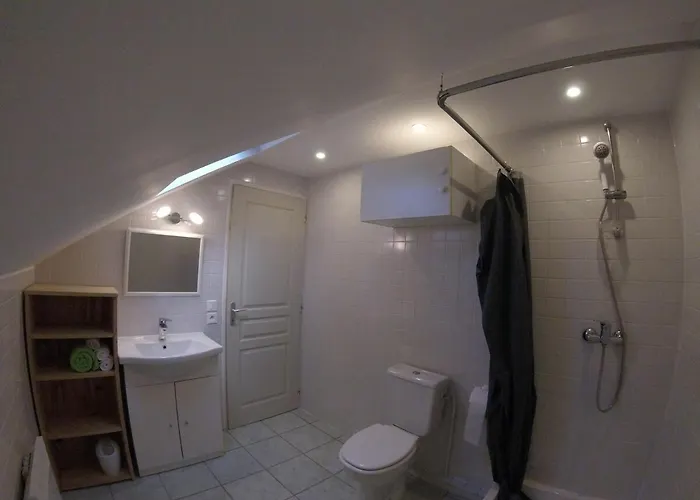 Mezzanine Des Eaux Vives Apartament